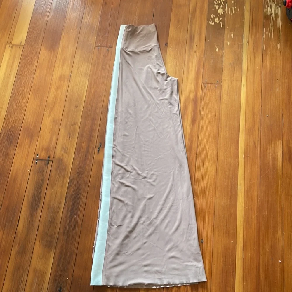 Norma Kamali Side Stripe Elephant Pants - Picture 12 of 16